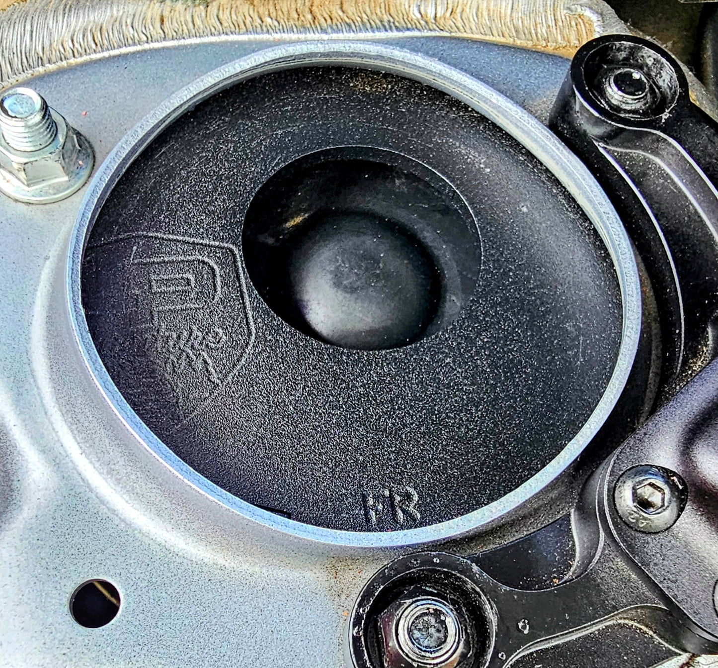 2022-25 Subaru Outback strut tower cups
