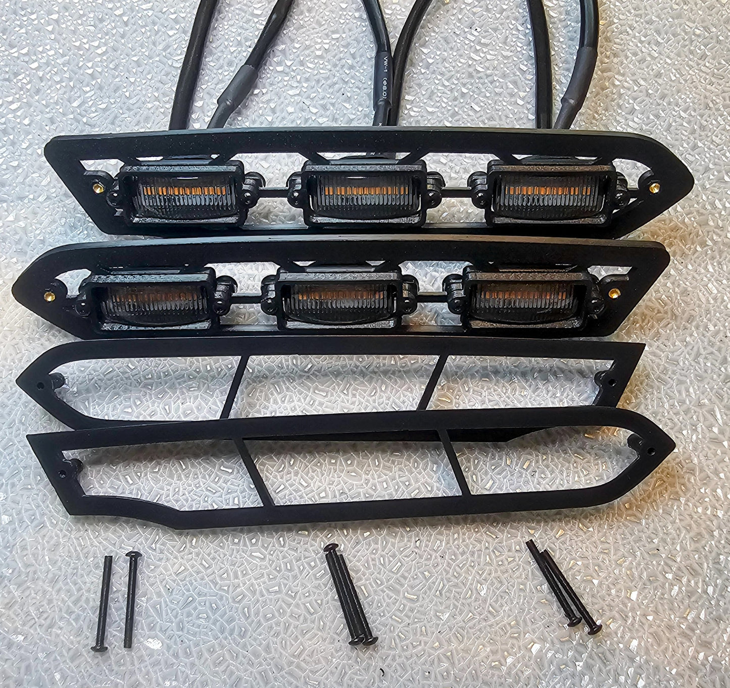 T7.1: 2023-25 Subaru Outback Non-Wilderness Trim DRL/Grille lights