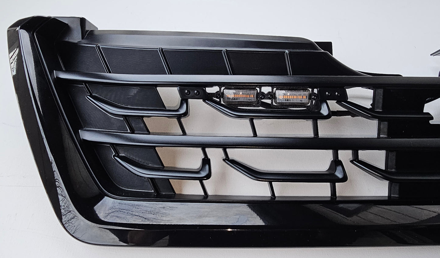 T9.1: 2022-24 Subaru Forester DRL/Grille lights (Non-Wilderness trims)