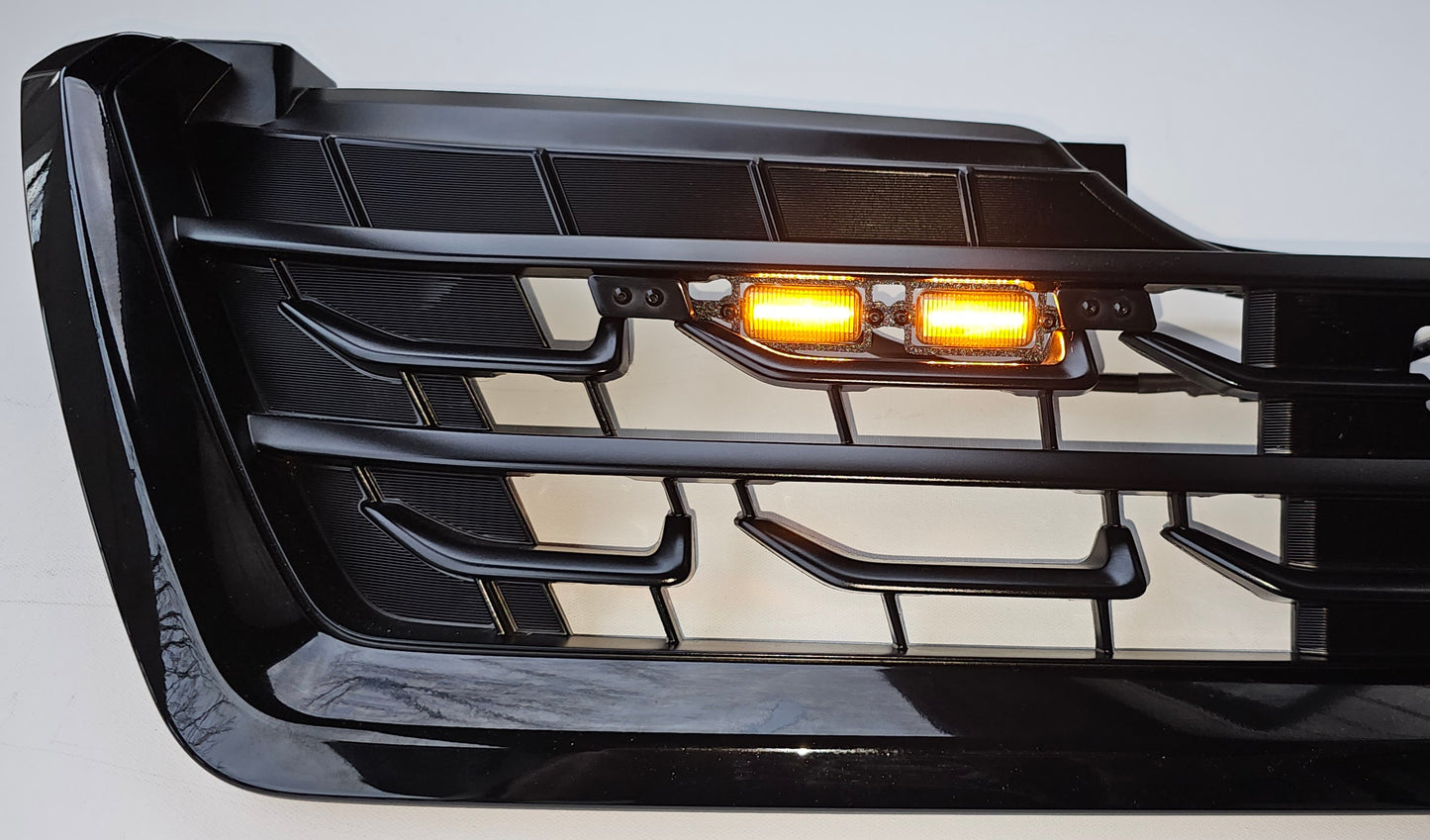 T9.1: 2022-24 Subaru Forester DRL/Grille lights (Non-Wilderness trims)