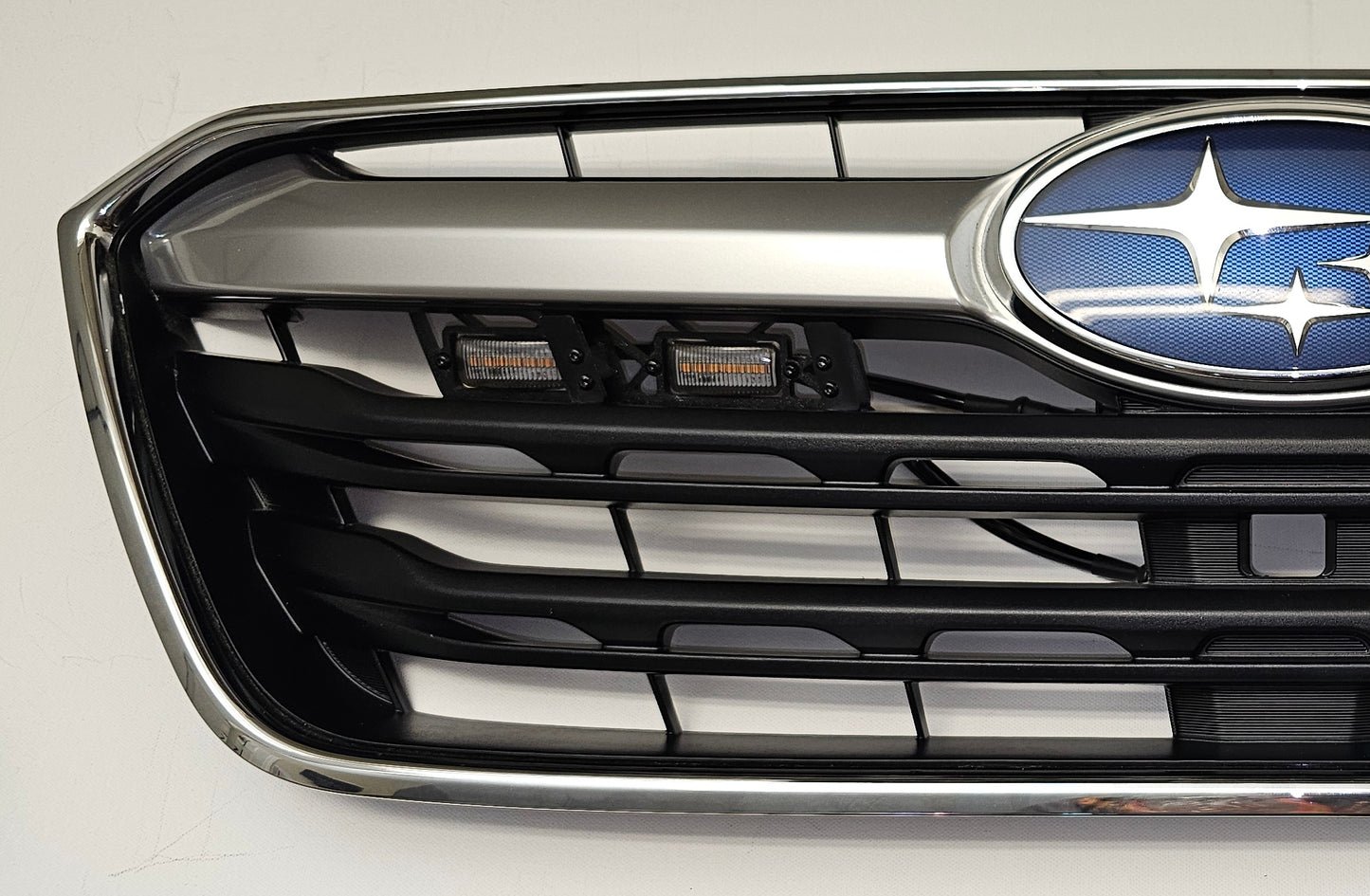 T11.1-2: 2020-22 Subaru Outback DRL/Grille lights